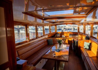 Saloonsloep 24 personen